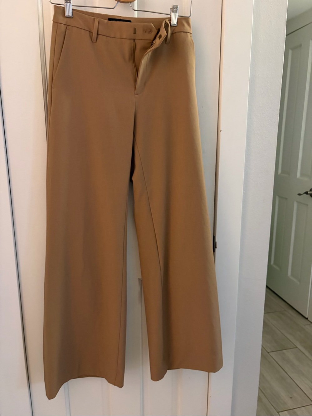 Banana Republic Sculpted Stretch Tan Trousers
